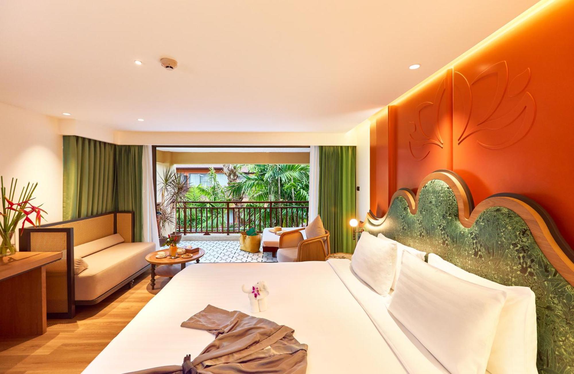 Burasari & सहारा Phuket